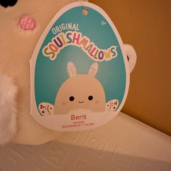 Nwt 5" Berit Squishmallow moth HTF - Picture 4 of 5